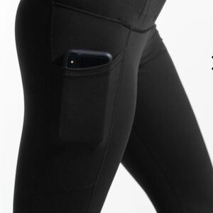 Alexo Athletica Conceal and Carry Black Leggings with Side Pockets  XL